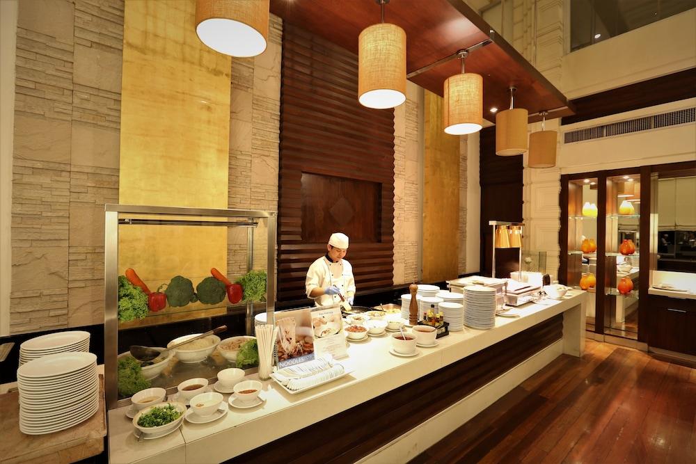 Nakhonratchasima The Imperial Hotel & Convention Centre Korat מראה חיצוני תמונה