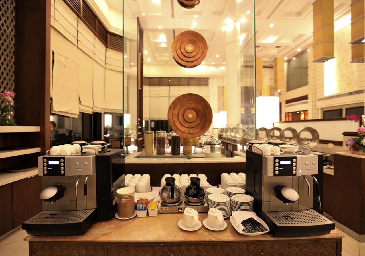 Nakhonratchasima The Imperial Hotel & Convention Centre Korat מראה חיצוני תמונה