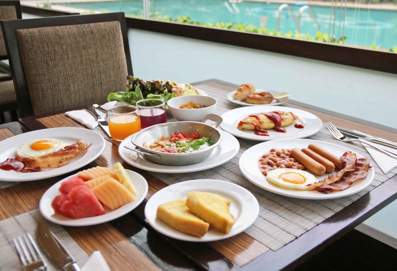 Nakhonratchasima The Imperial Hotel & Convention Centre Korat מראה חיצוני תמונה